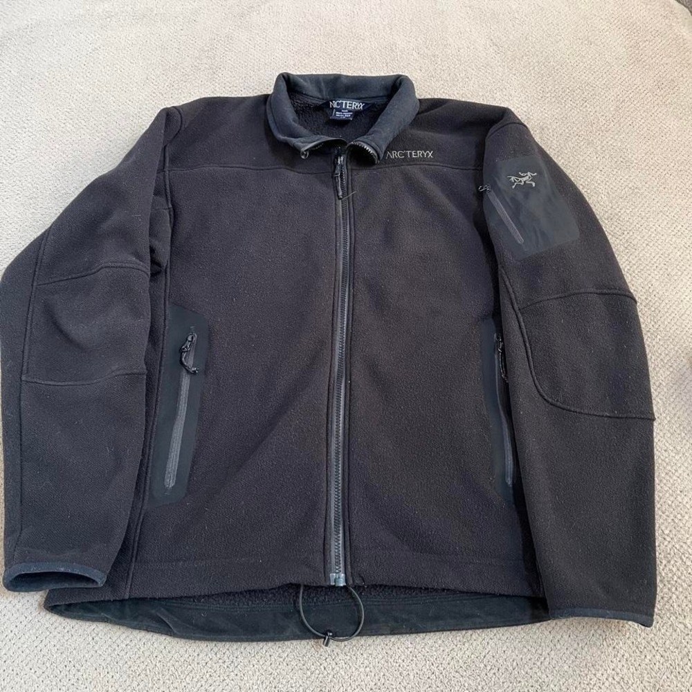 Vintage 2000s Arc'teryx Men's polartec fleece jacket black